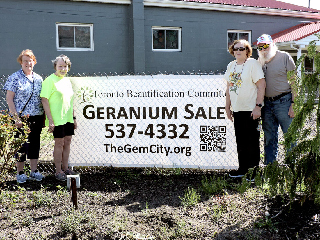 Flowers for sale | News, Sports, Jobs - Weirton Daily Times - Vimarsana News